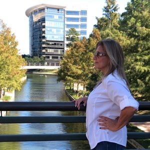 Meet your Posher, Robin